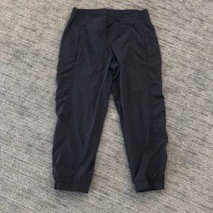 Athlete black Capri jogger